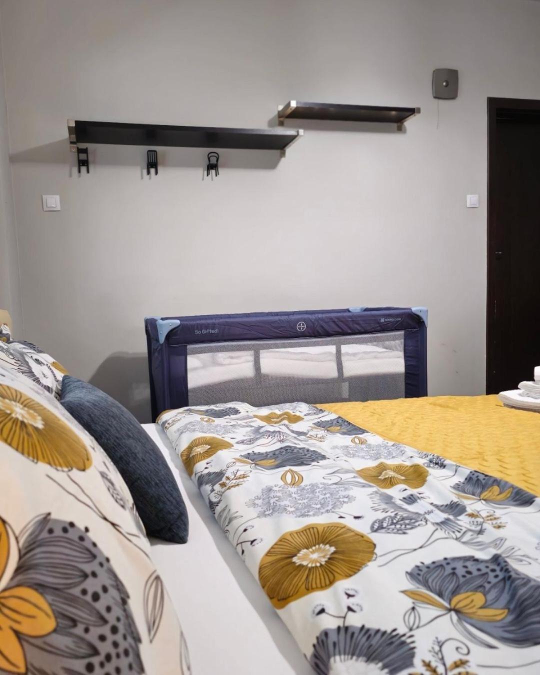 Apartment Rea Mladost - Easy Access To Metro, Ideal Location Sofia