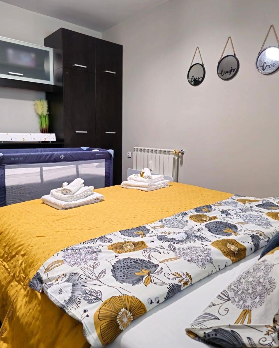 Rea Mladost - Easy Access To Metro, Ideal Location