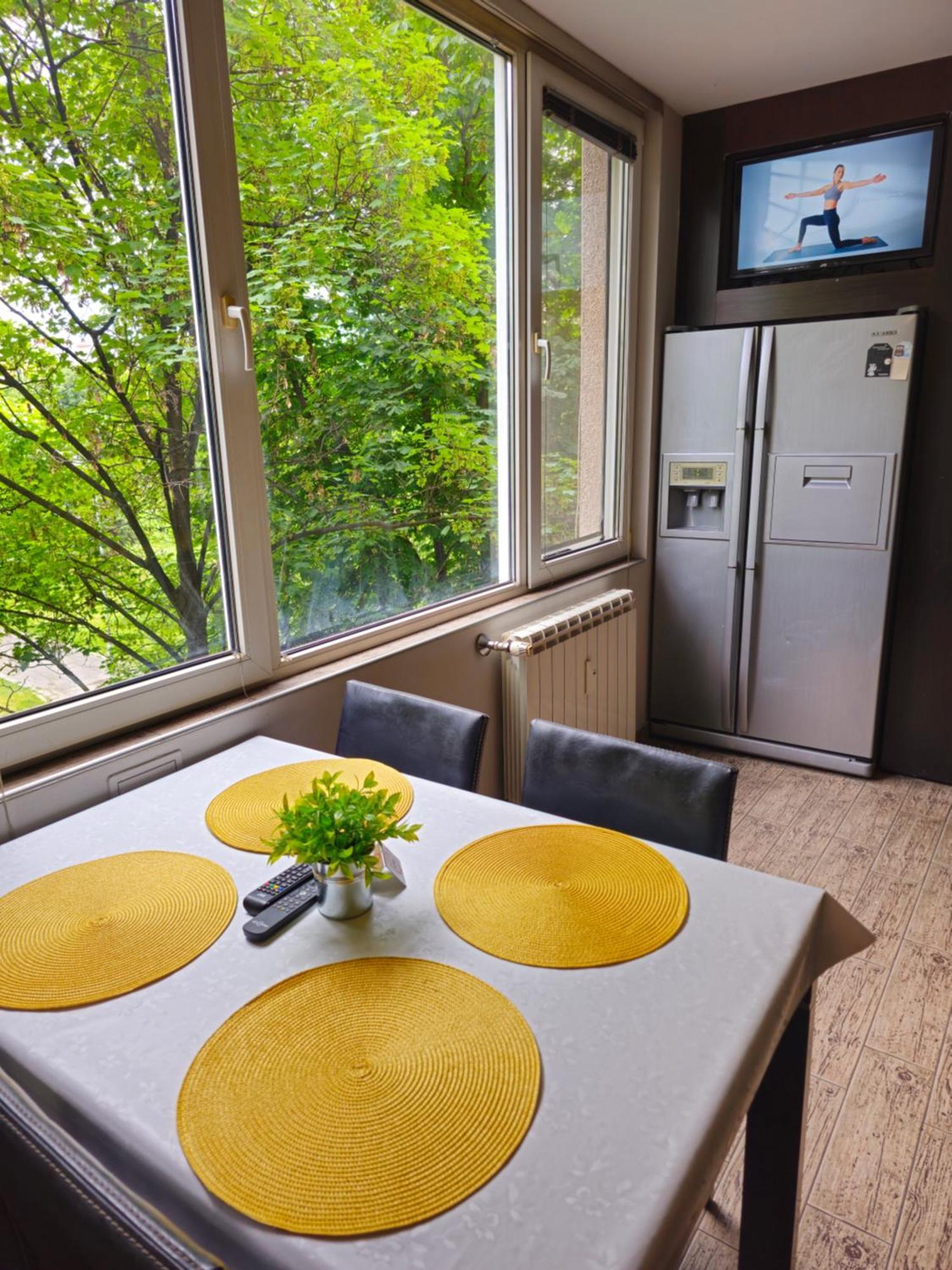 Rea Mladost - Easy Access To Metro, Ideal Location Sofia